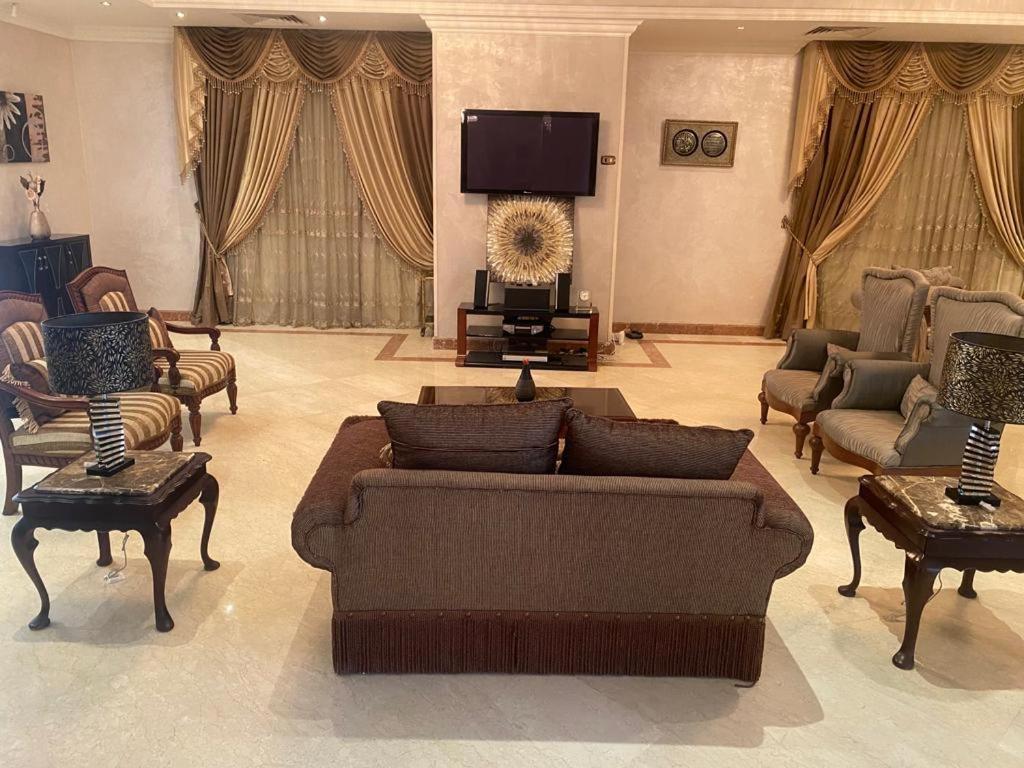 Super Luxurious Villa With Large Landscape Areas Il Il Cairo Esterno foto